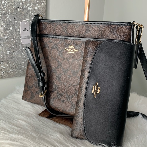 COACH Signature Zip File Crossbody / Wallet Set - Picture 3 of 8